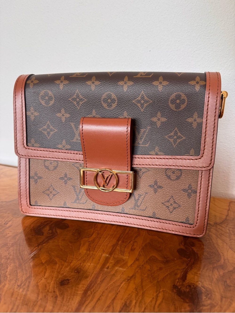 Louis Vuitton Dauphine MM Monogram Canvas Trim Shoulder Bag